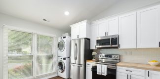 patterned blinds for kitchen