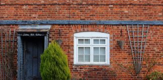 Light grey roller blinds