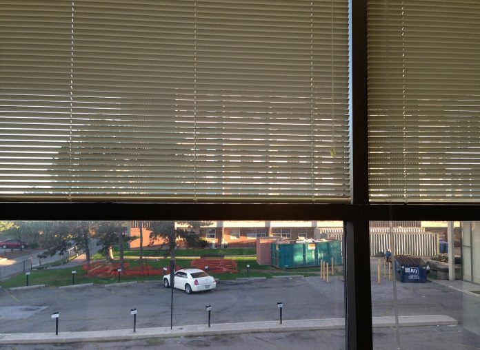 Retractable roller blinds